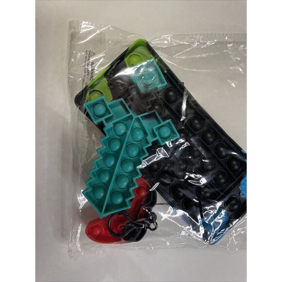 Jenn Z Ultimate Popping Collection Gamer Edition - Picture 5 of 6